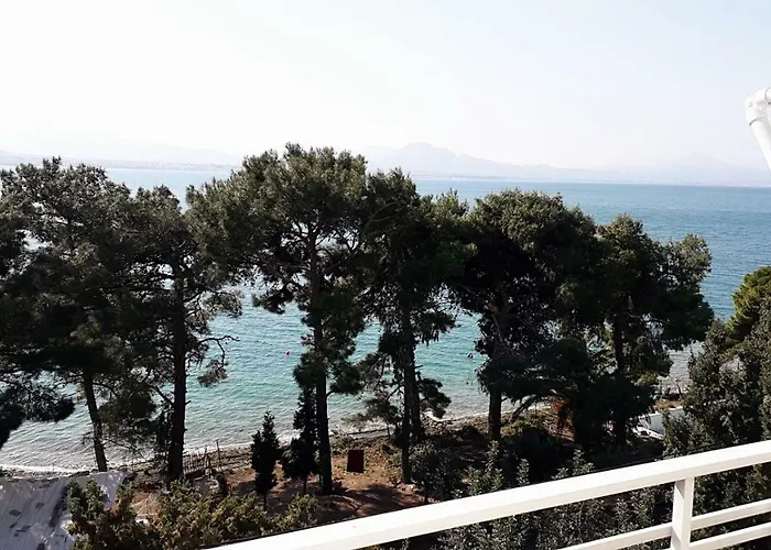 Neraidas On The Sea *